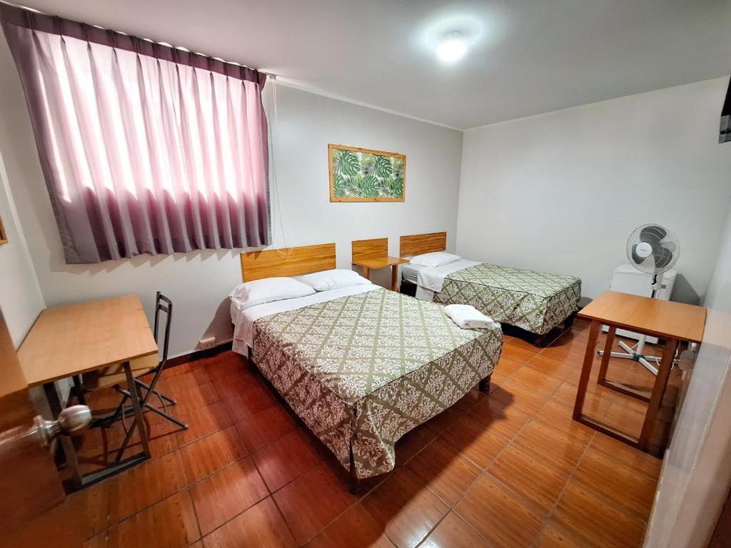 Hostal Montecarlo Camaná Exteriör bild
